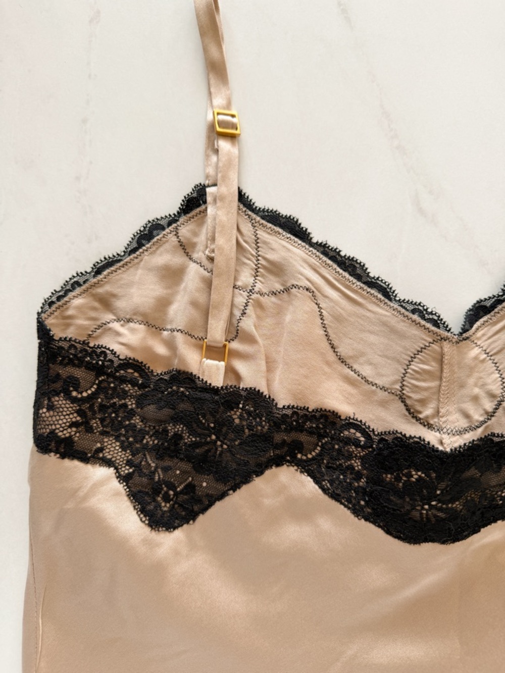Express Design Studio Silk Camisole Top S Champagne Beige Black Lace Trim Y2K - Picture 6 of 11